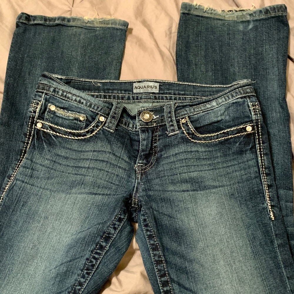 DAYTRIP AQUARIUS FLARE JEAN 🌺